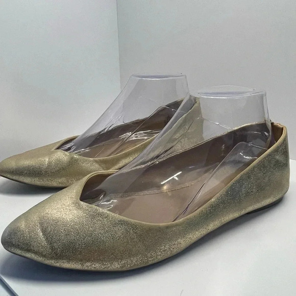 Old Navy gold metallic flats shiny pointy toe ballet slipper slip on size 9 - Picture 2 of 11